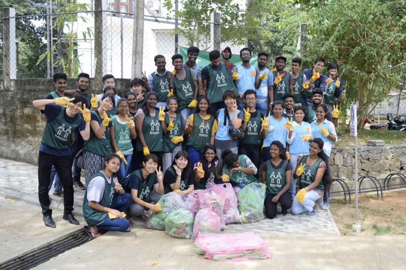 インターンシップ生とゴミ拾い楽しもう～画像