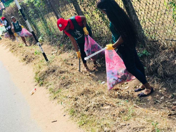 自然を守ろう～9月のゴミ拾い活動画像