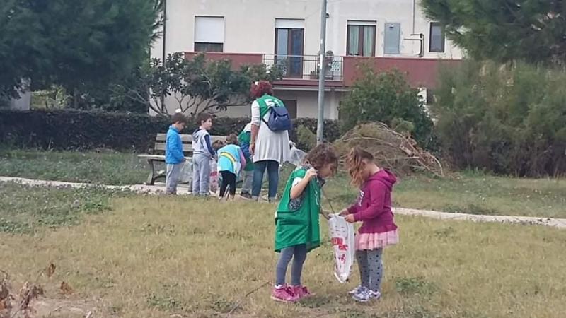 幼稚園の園児たちと！Parco Giovanni Falcone e Paolo Borsellino- ジョバンニ ファルコーネ&bull;パオロ ボルセッリーノ公園画像
