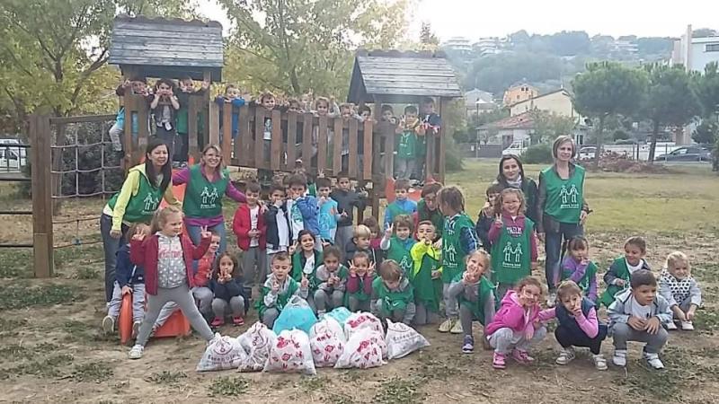 幼稚園の園児たちと！Parco Giovanni Falcone e Paolo Borsellino- ジョバンニ ファルコーネ&bull;パオロ ボルセッリーノ公園画像