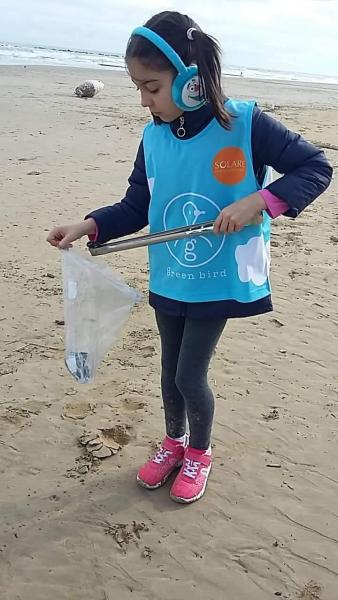 海でお掃除。画像