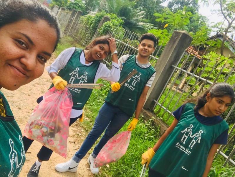 10月のグリンバードゴミ拾い活動　ii画像