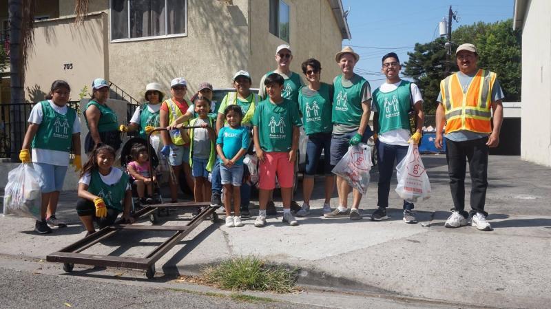 Green Bird ANNA DRIVE Neighborhood Cleanup!画像