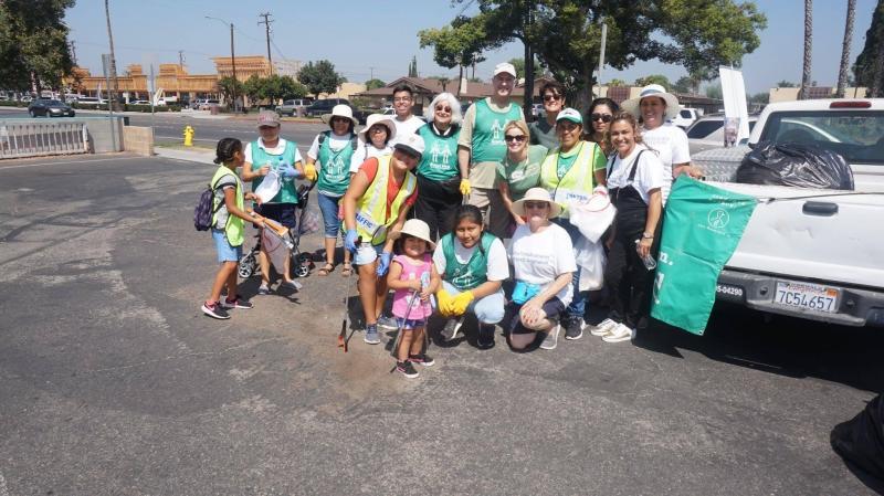 Green Bird ANNA DRIVE Neighborhood Cleanup!画像