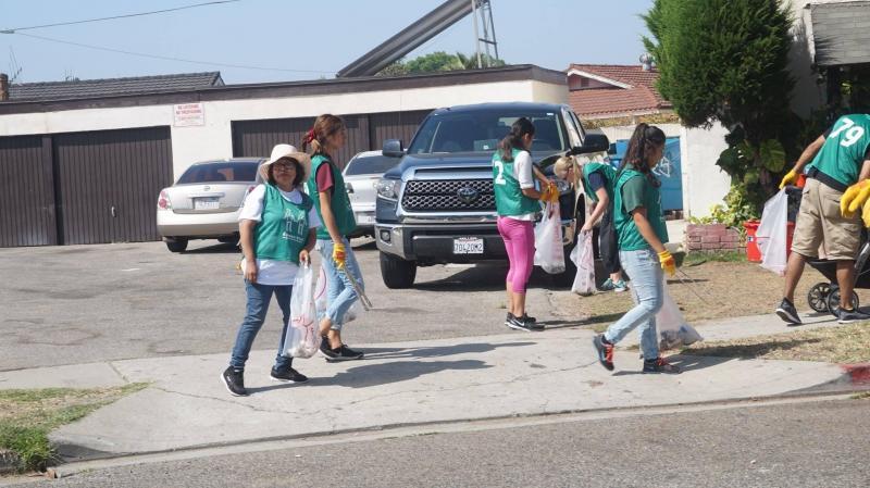 Green Bird ANNA DRIVE Neighborhood Cleanup!画像