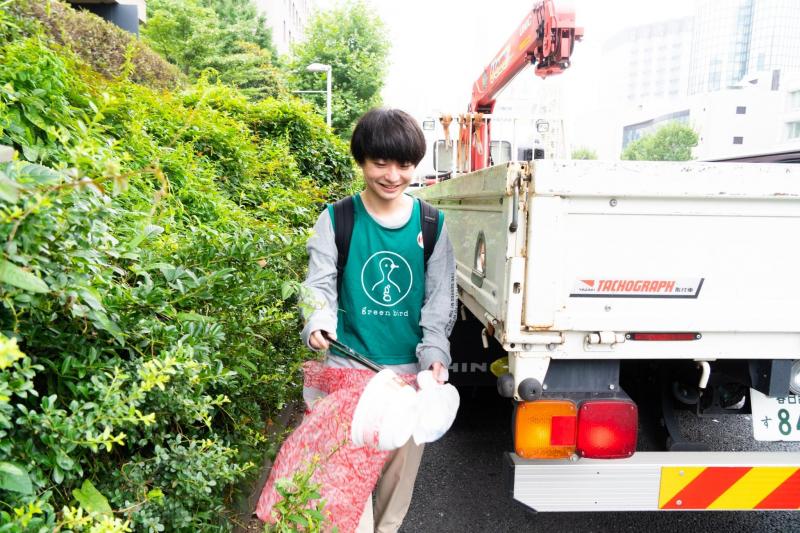 大学生だけじゃない！　朝から青学おそうじ！画像