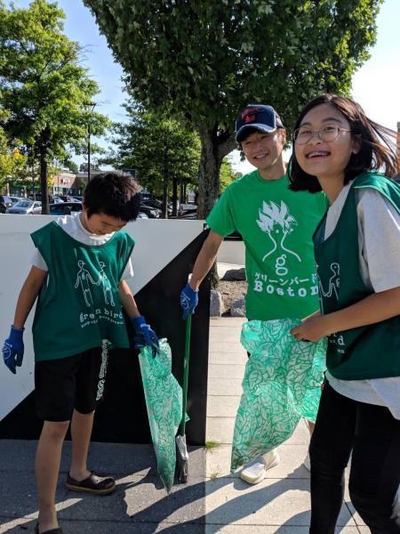 People in Porter Square - MBTA Clean up!画像