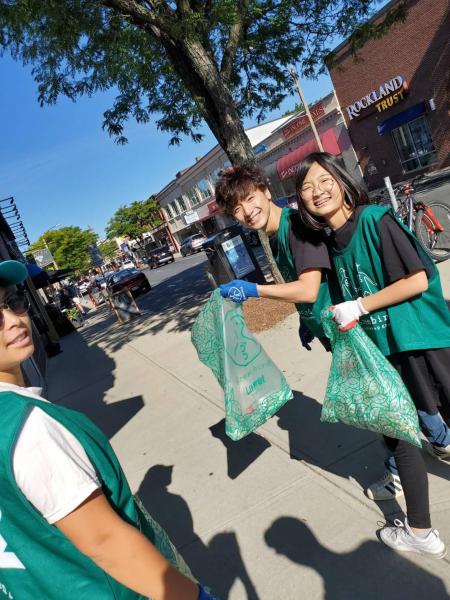 Summer's Almost Over, But Green Bird is Still Here!画像