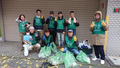 年末富山駅前そうじ画像