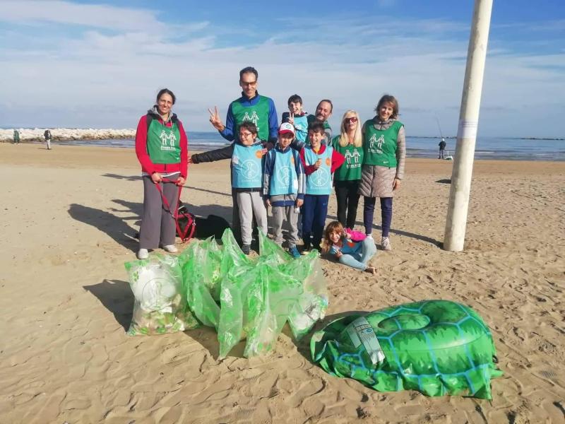 2019年最後の海岸お掃除。画像