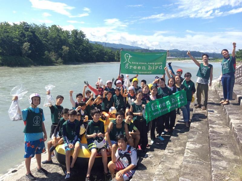 国際キャンプのみんなと！画像