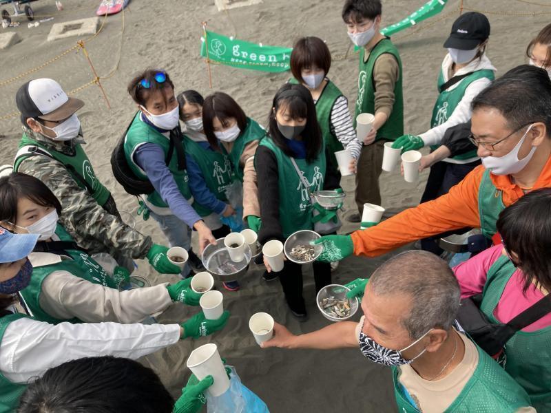 マイクロプラスチック拾うのって楽しい！画像