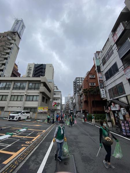 ゴミ拾いの後のおにぎりはやっぱりうまい画像