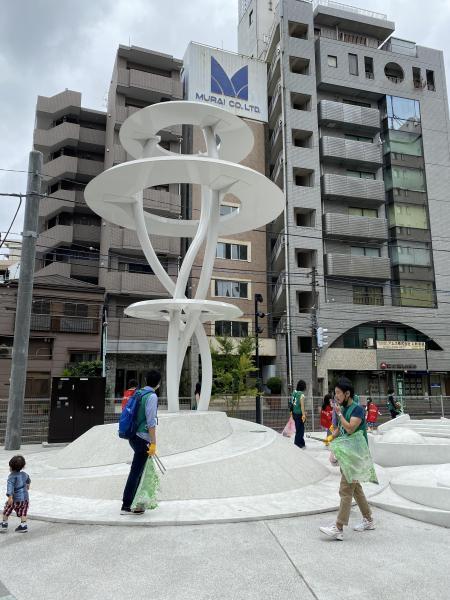 ゴミ拾いの後のおにぎりはやっぱりうまい画像