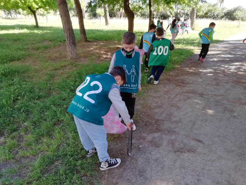 小学3年生の児童たちと!画像