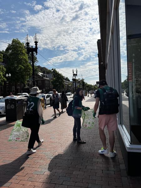 ハーバードスクエアお掃除画像