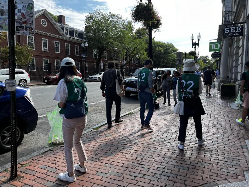 ハーバードスクエアお掃除画像