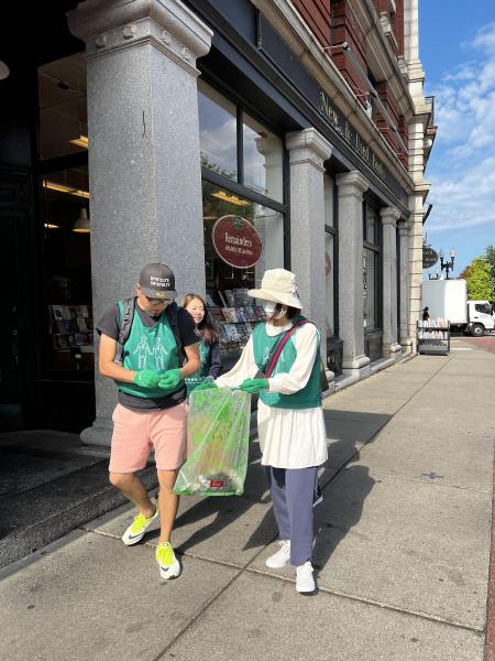 ハーバードスクエアお掃除画像