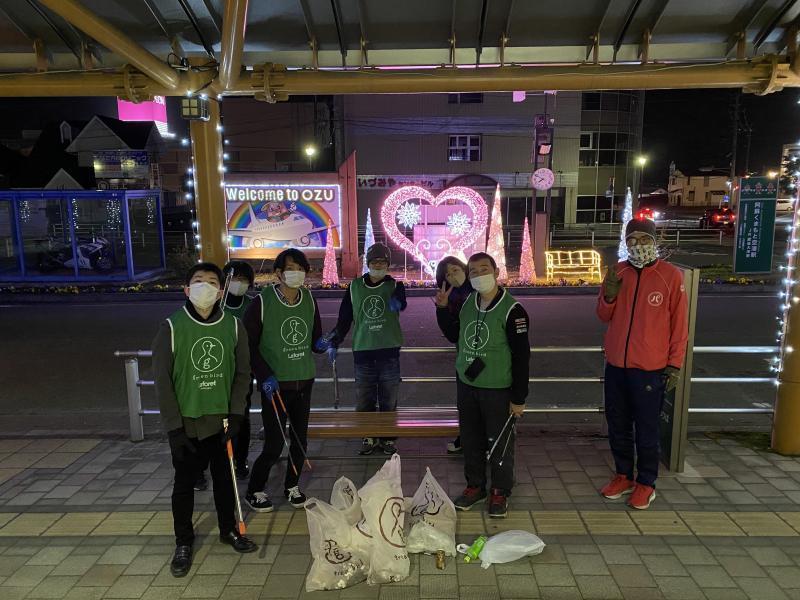 賑やか賑やか掃除画像