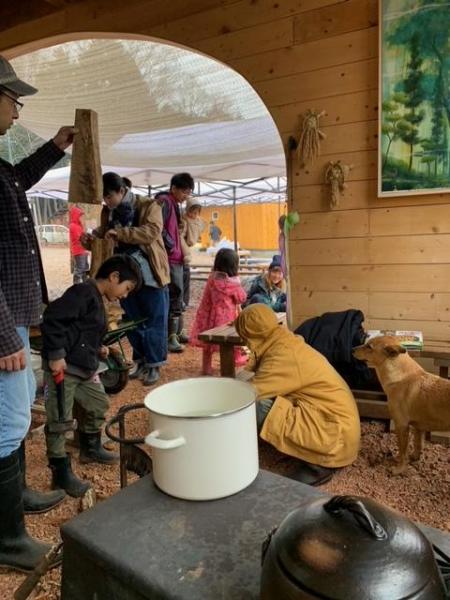 南信州チーム　森での活動　羽釜ご飯画像