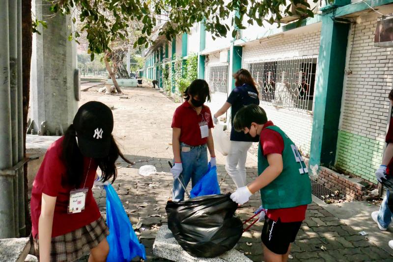 8th Green Bird Bangkok画像