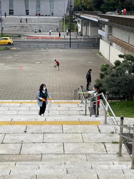 駒沢公園そうじ画像