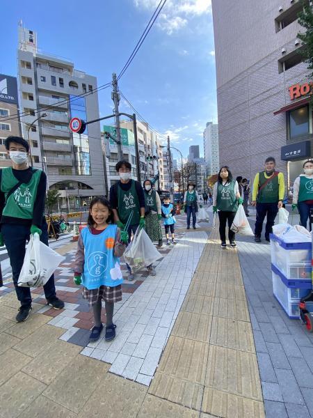 ごみ拾いが楽しい？？画像