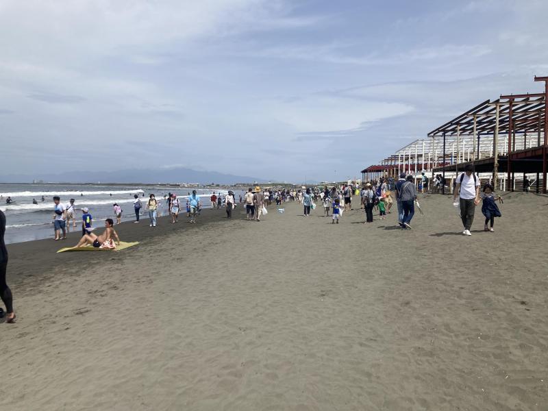 江の島マイクロプラスチック！梅雨入り前にビーチクリーン画像