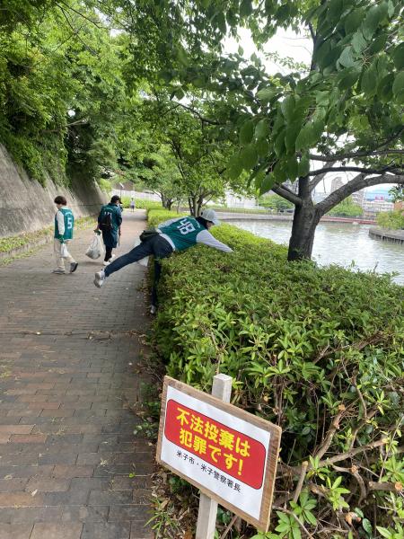 【米子】彫刻ロード川沿いおそうじ画像