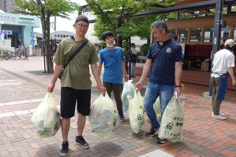 大牟田駅前お掃除画像