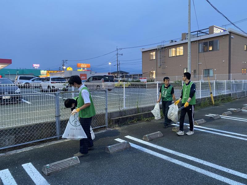 夢ある学生とゴミ拾い！画像