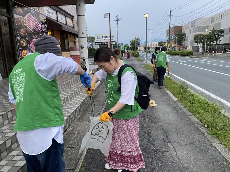 夢ある学生とゴミ拾い！画像
