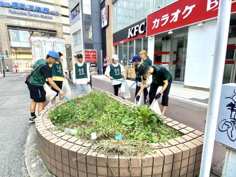 福岡天神　7.6若い子たちがたくさん☆朝そうじ画像