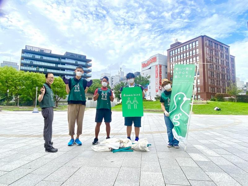 福岡天神　世界水泳真っ只中のため街がキレイめ☆朝そうじ画像