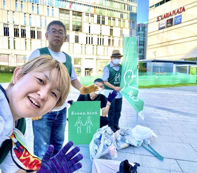 福岡天神　8月最後はニンジン拾ったよ☆朝そうじ画像