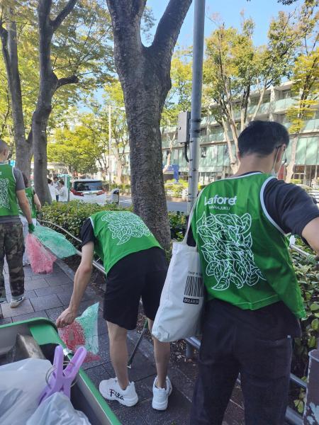 ラフォーレクリーンキーパーズｘグリーンバード原宿そうじ画像