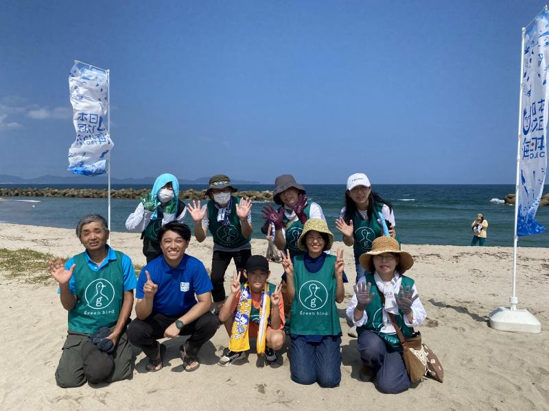 海ごみ清掃でお宝探し画像