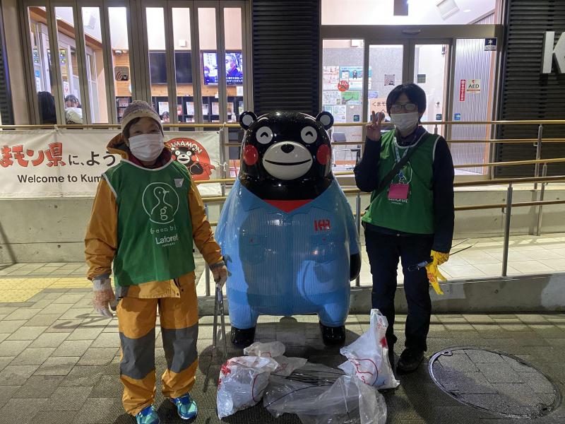 雨の日は駐輪場そうじ！画像