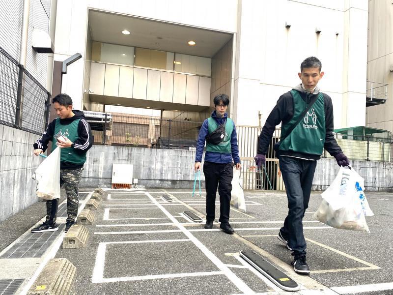福岡天神　朝はみんなでストレッチマン☆朝そうじ画像
