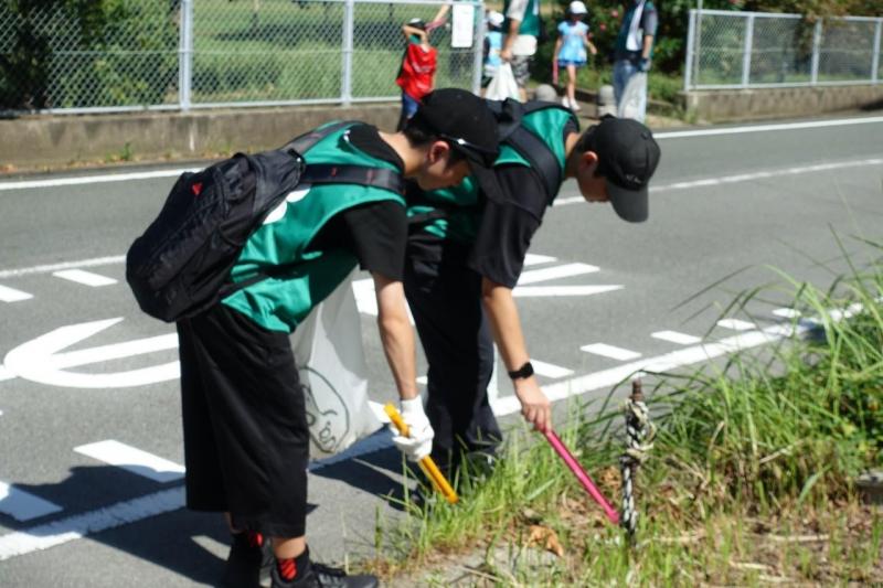 大牟田チーム大牟田駅前お掃除画像
