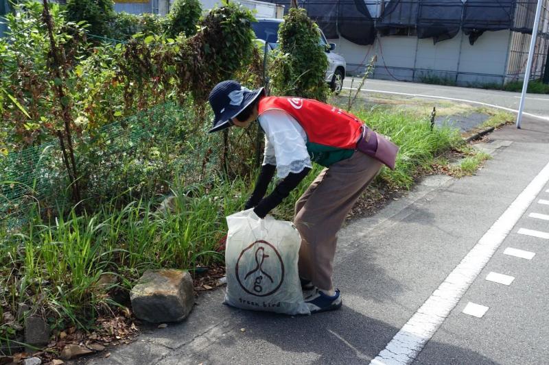 大牟田チーム大牟田駅前お掃除画像