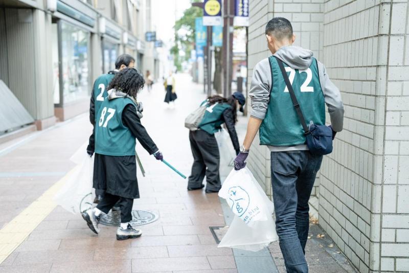福岡天神　福岡チームにも専属カメラマン登場☆朝そうじ画像