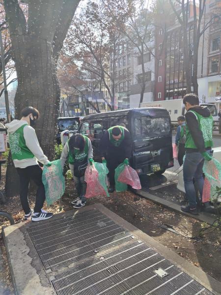 ラフォーレクリーンキーパーズｘグリーンバード原宿そうじ画像