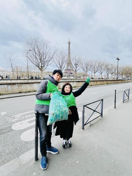 事務局からBienvenus!（フランス語で「ようこそ！」）画像