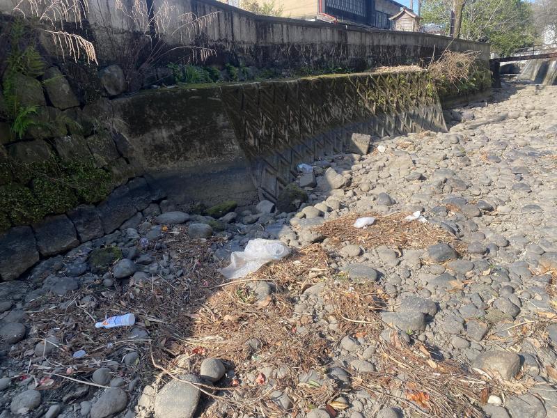 今年度最後の上井手底掃除画像