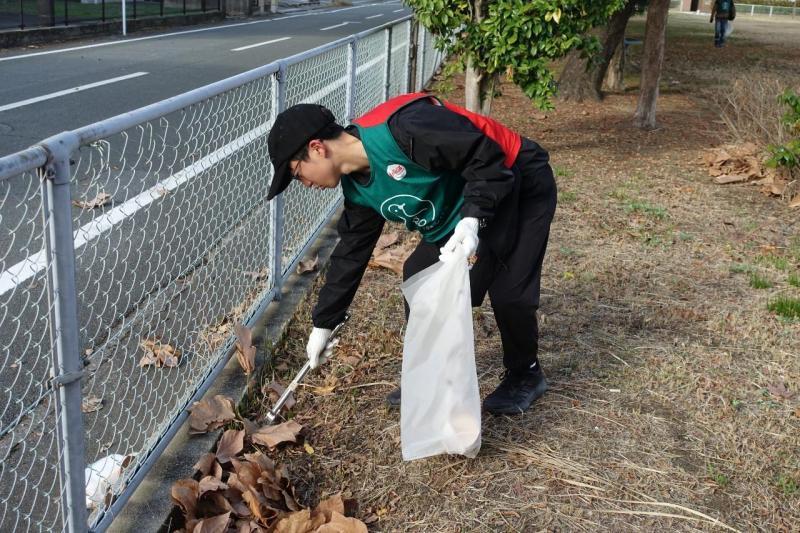 大牟田チーム大牟田駅前お掃除画像