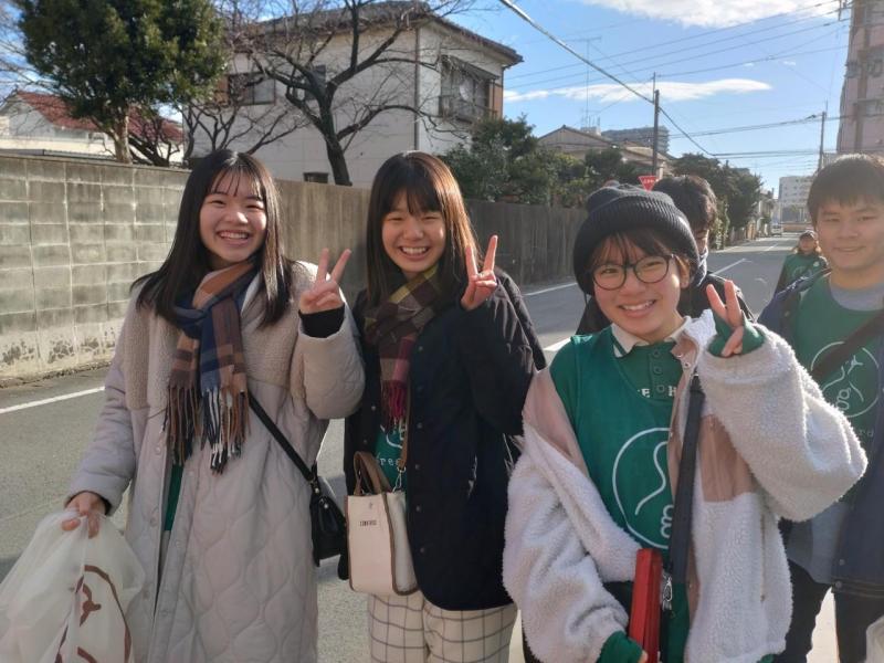 大牟田チーム大牟田駅前お掃除画像