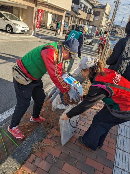 大牟田チーム大牟田駅前お掃除画像