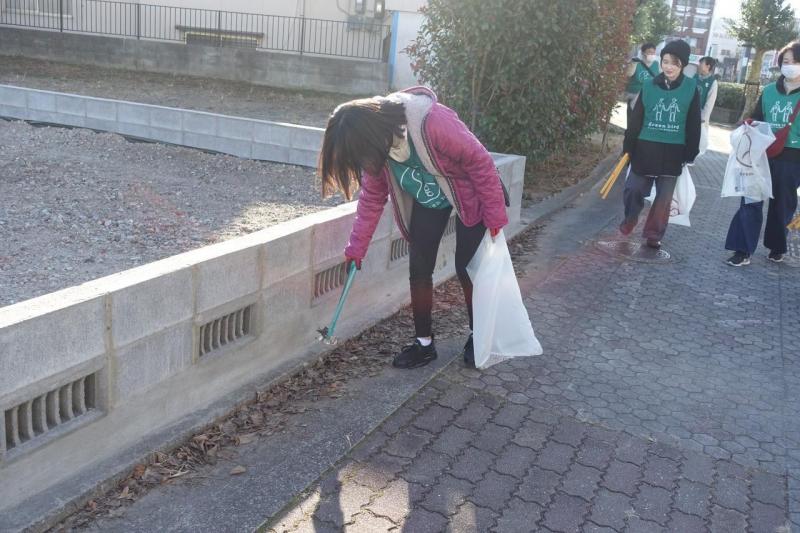 大牟田チーム大牟田駅前お掃除画像
