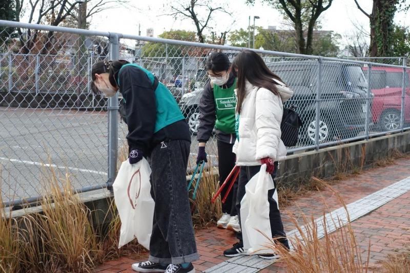 大牟田チーム大牟田駅前お掃除画像